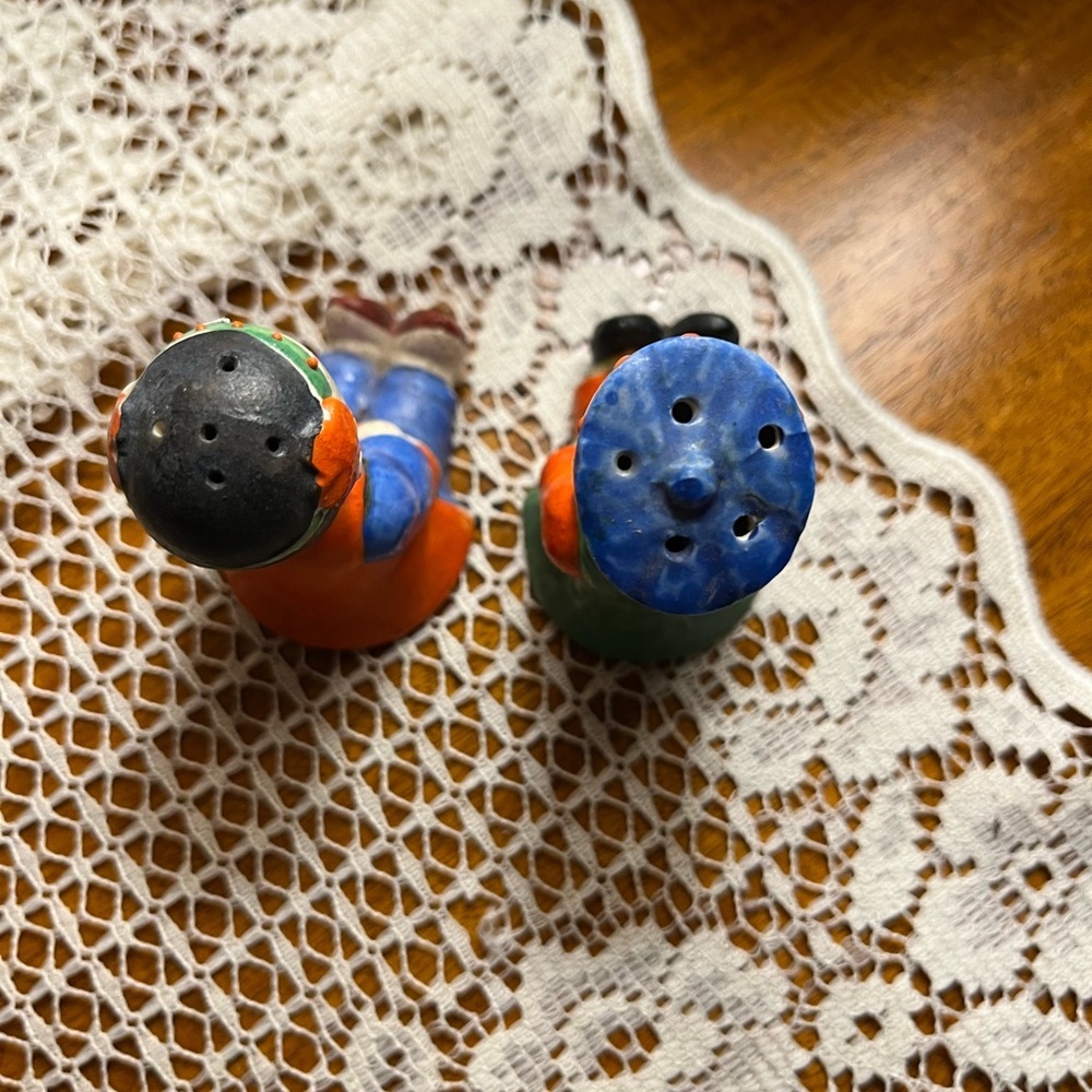 Boy/Girl Salt and Pepper Shaker Set Hand-Painted Ceramic Figurines - Multicolor - Picture 6 of 8